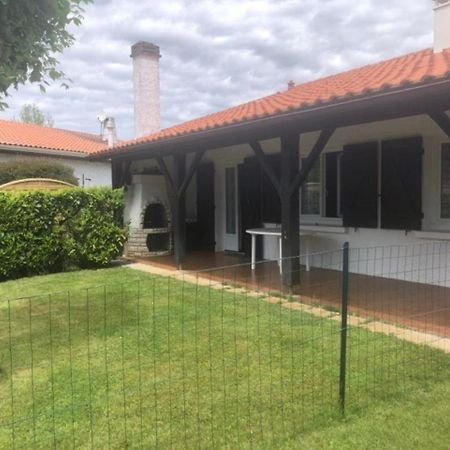 サンギネ Agreable Maison A 400M Du Lacヴィラ エクステリア 写真