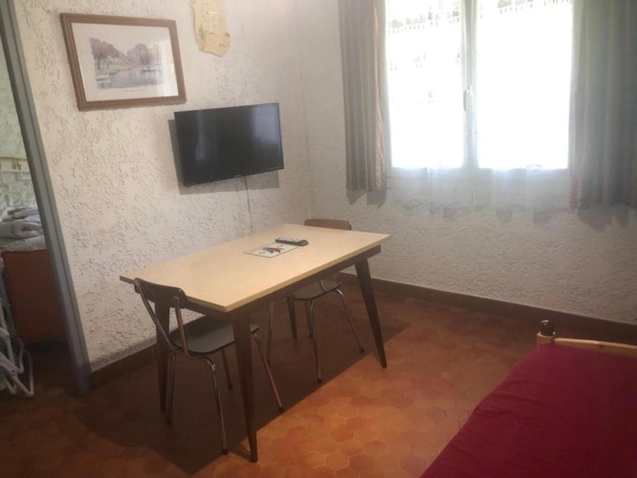 サンギネ Agreable Maison A 400M Du Lacヴィラ エクステリア 写真